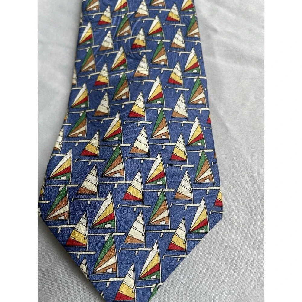 Abercrombie & Fitch Necktie 100% Silk Sailboat Nautical Tie Navy Spain Handmade